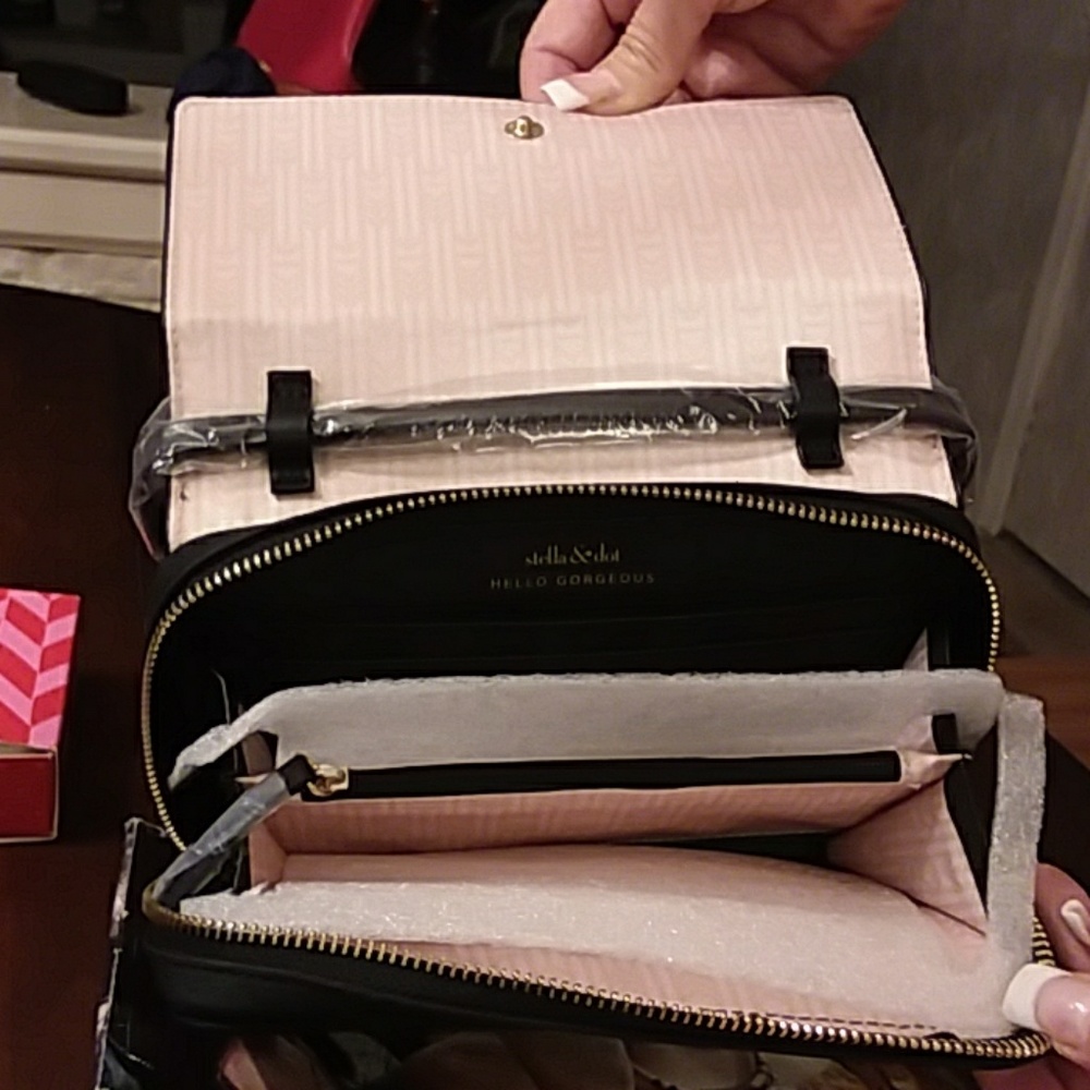 Stella & Dot, cross body - Picture 2 of 3
